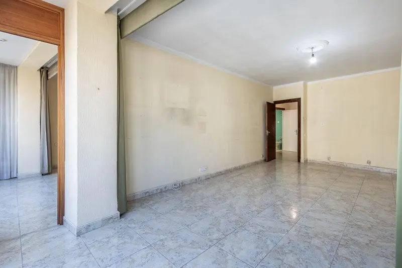 Piso en venta en Acera del Darro Granada Centro 135m2