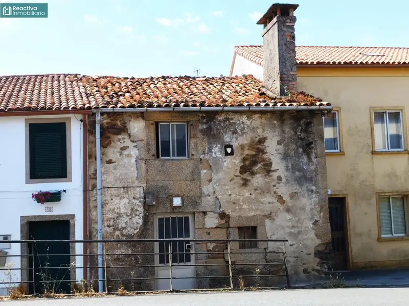 Casa en San Lazaro Santiago de Compostela para reformar