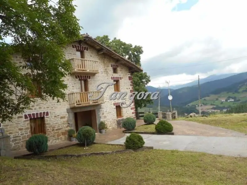 venta Chalet en Munitibar, Vizcaya (945856909246900.109700)- Globaliza