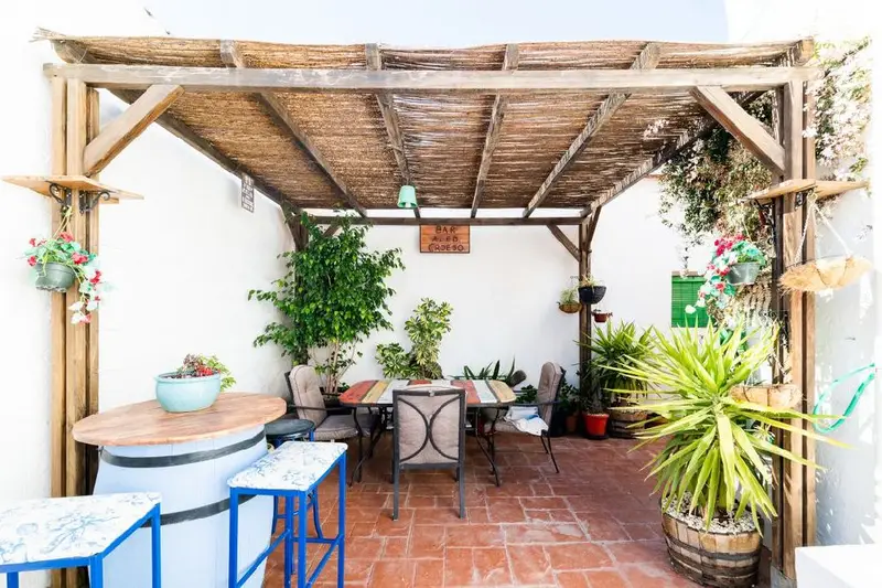 Casa en Pinos del Valle con Terraza y Piscina