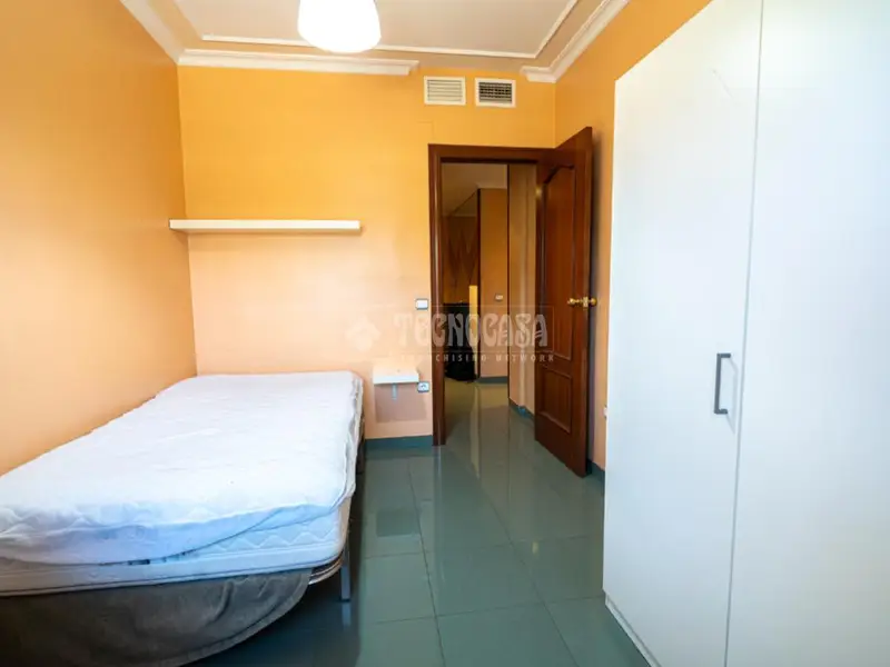 Piso en Venta Linares 128m2 3 Dormitorios 2 Baños Terraza Ascensor