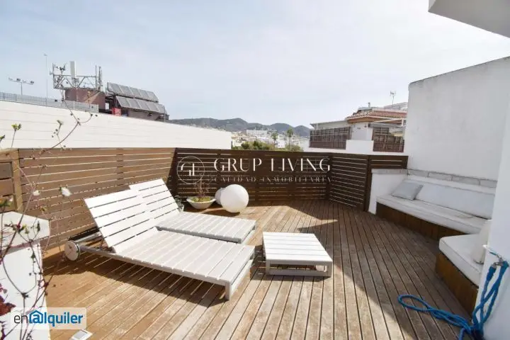 Alquiler Piso Centro Sitges Terraza Trastero 4 Dormitorios