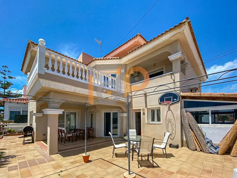 Venta Casa con trastero en Playa Garrucha