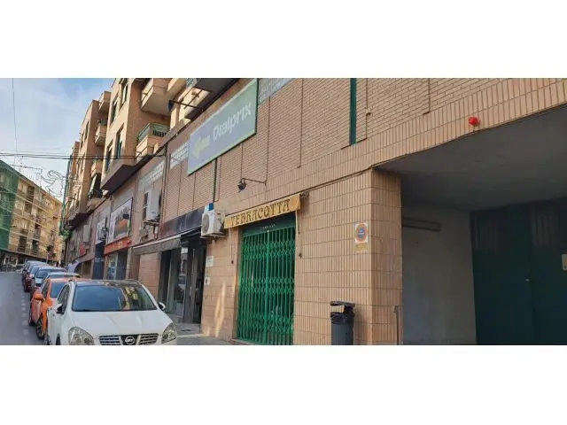 Alquiler Plaza Garaje y Trastero en C Santo Tomas