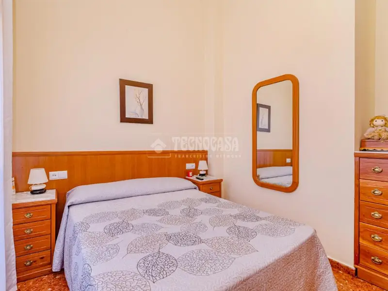 Casa adosada en venta en Loja cerca del recinto ferial