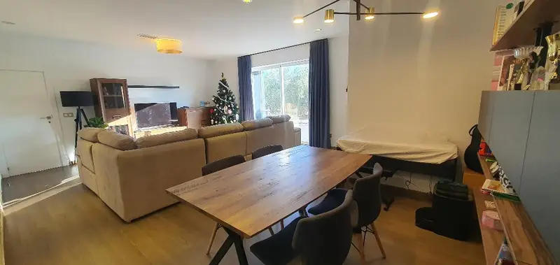 Chalet de Lujo en Hellin con Domótica y Placas Solares