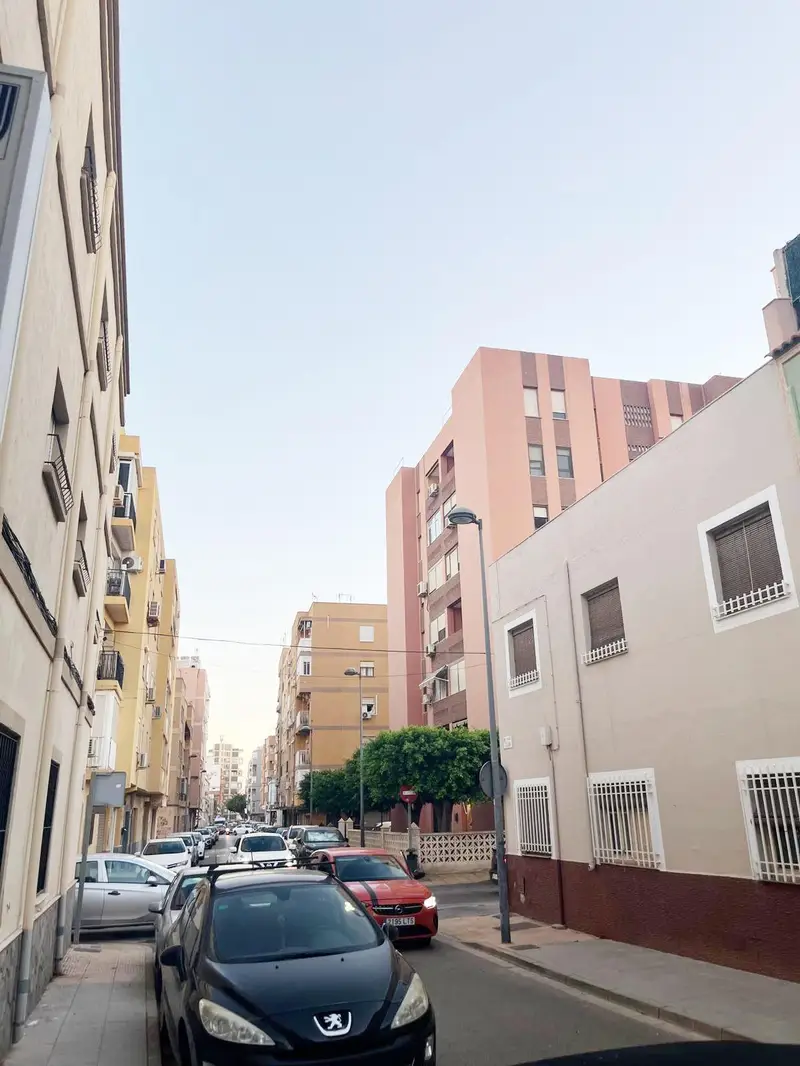 Venta Local Comercial con Trastero en Zapillo Almeria