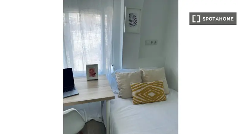 Habitacion en piso compartido Malaga