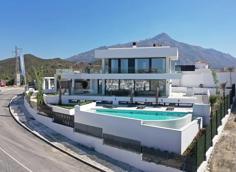 Villa de Lujo en Nueva Andalucía Marbella