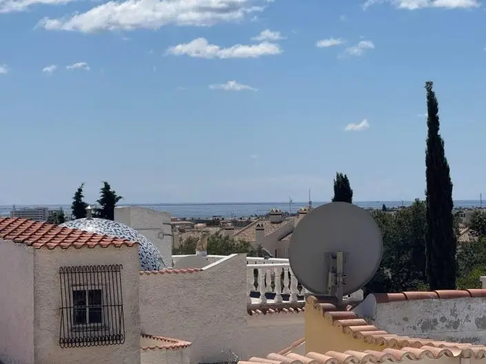 Casa Adosada 2 Dormitorios Piscina Privada Jardin Terraza Solarium