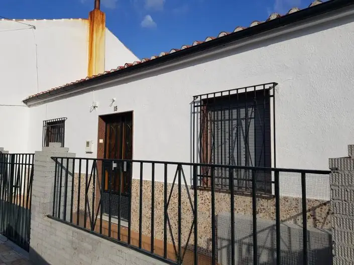 Bungalow 3 Dormitorios en Pueblo Lacustre: Ideal Familias y Vacaciones