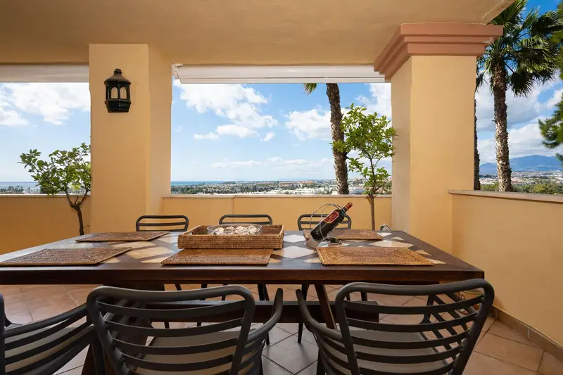 Apartamento 2 Dormitorios Nueva Andalucia Cerca Golf y Playa
