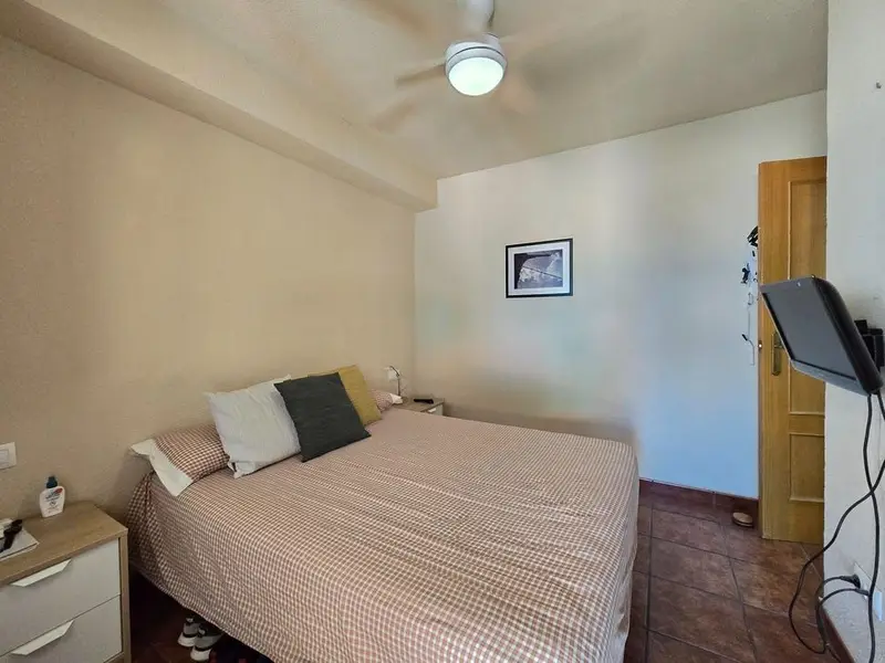 Apartamento en Gand
ia 3 dormitorios 2 ba

 os