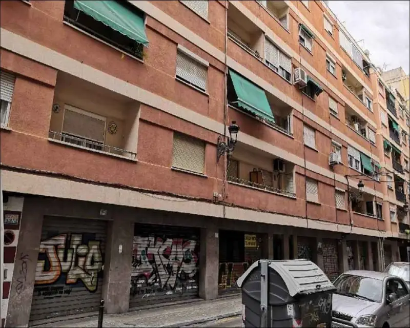 Local en Valencia 153 m2