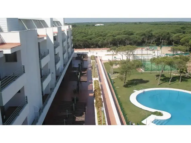 Obra Nueva Hoyo 19 Nuevo Portil: Piso con Jardin y Garaje