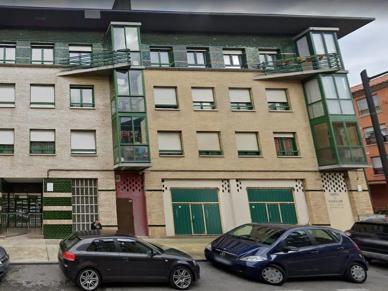 Venta Local Comercial Lugones Pola de Siero