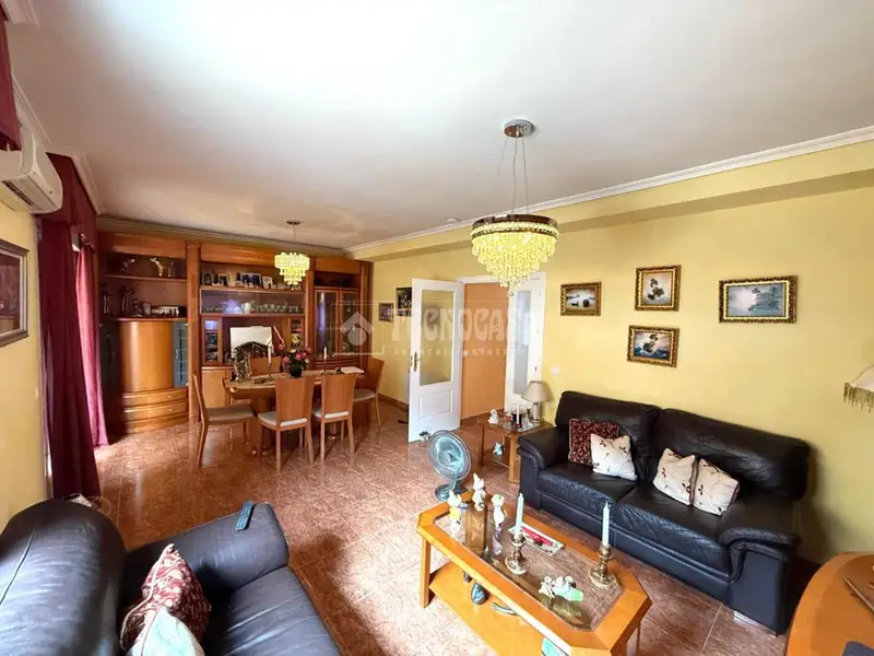 Casa adosada en venta en Seseña 222m2 4 dormitorios
