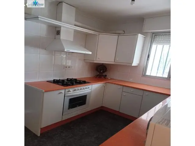 Casa en Venta en Urbanizacion Albacete 5 Habitaciones 2 Banos Piscina