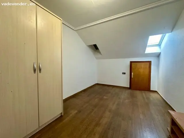Piso Cuatrovientos Ponferrada 3 habitaciones Ideal Estudiantes