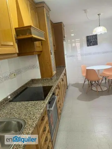 Alquiler Piso CentroVillacerrada 100m2 3Dormitorios 2Baños