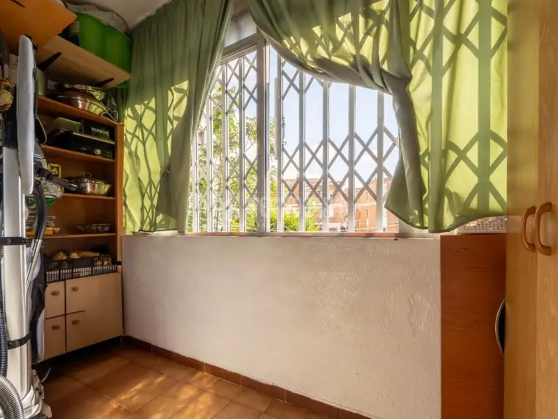 Piso en Venta Calle Amposta 3 Dormitorios Parking
