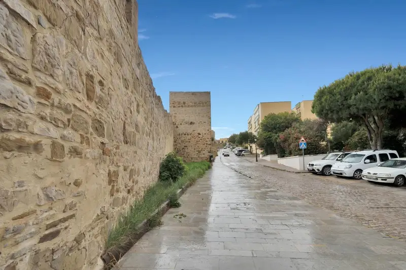 Casa en venta en Tarifa centro historico con garaje y gran terraza