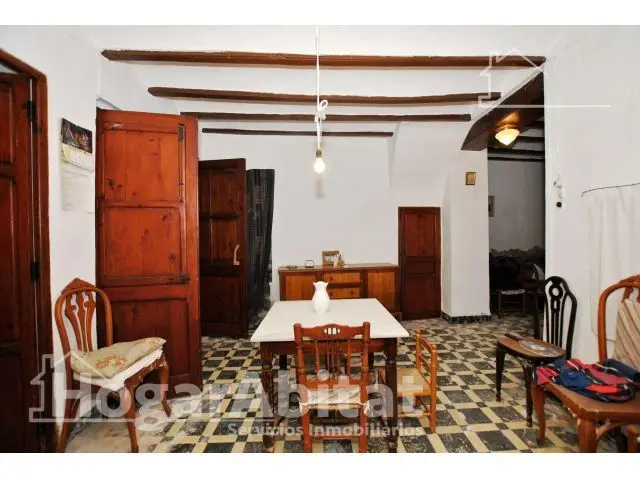 Casa en Oliva para Reformar con Trastero y Terraza
