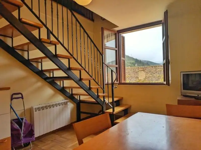 Venta Piso en Ezcaray 3 Habitaciones Garaje Ascensor Piscina