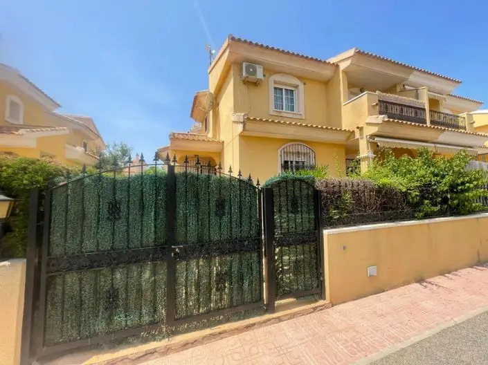 Villa 3 Dormitorios Playa Flamenca Orihuela Costa