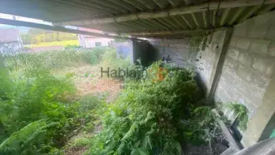 Casa en Venta Cambados para Reformar con Terreno