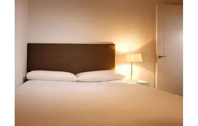Rent 2 bedroom apartment in Granada