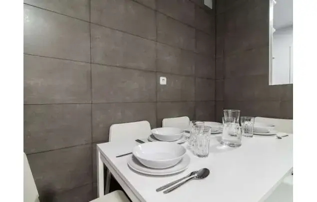 Alquiler Habitacion 140m2 Madrid Piso Amueblado