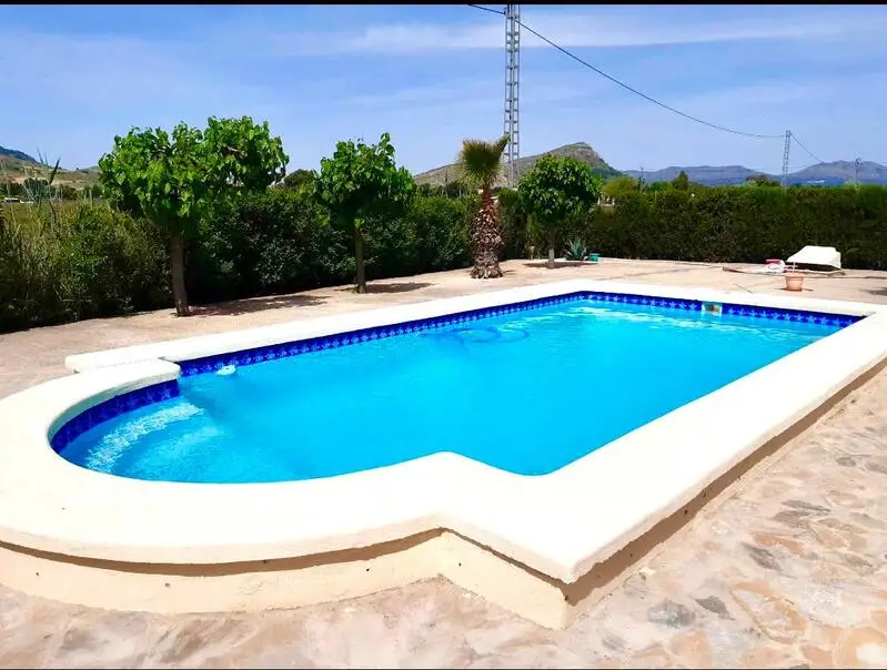 Villa de Lujo en Villena 4 Dormitorios Piscina Privada