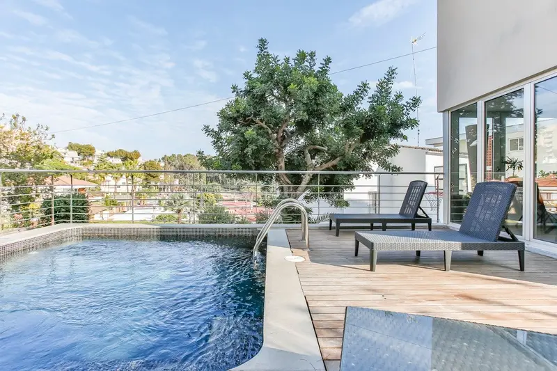 Casa en Vallpineda Sitges 6 habitaciones Piscina Jardin Vistas al Mar