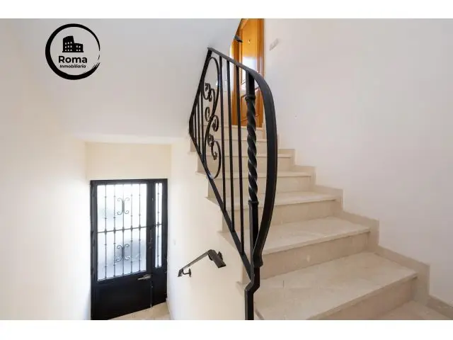 Fantastica Vivienda en Huetor Santillan Junto Ayuntamiento