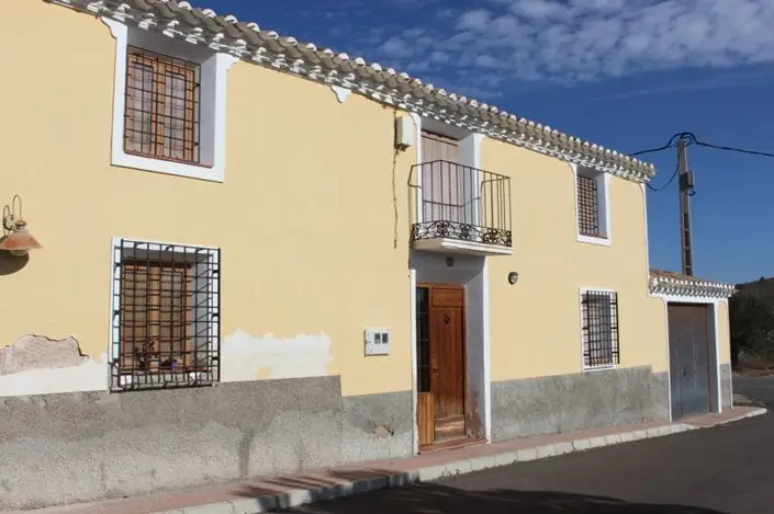 4 Bed Village House for sale