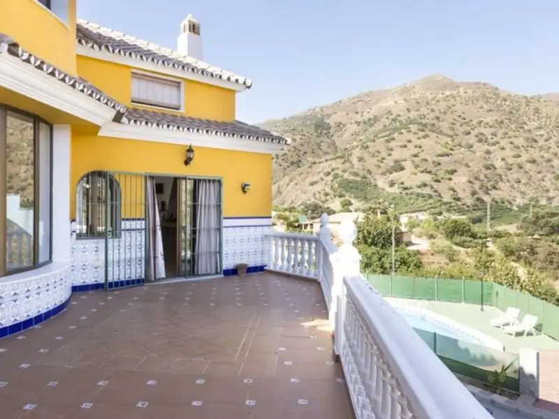 venta Chalet en Ciudad Jardín, Málaga (YVS-01156)- Globaliza