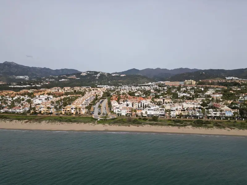 Casa Pareada en Bahia de Marbella con Vistas al Mar