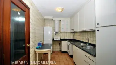 Piso en venta en Rosalia de Castro