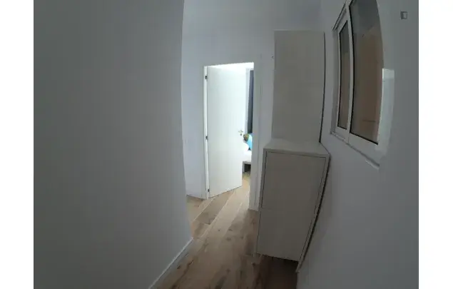 Apartamento 5 Dormitorios L Hospitalet de Llobregat Estudiantes Equipado
