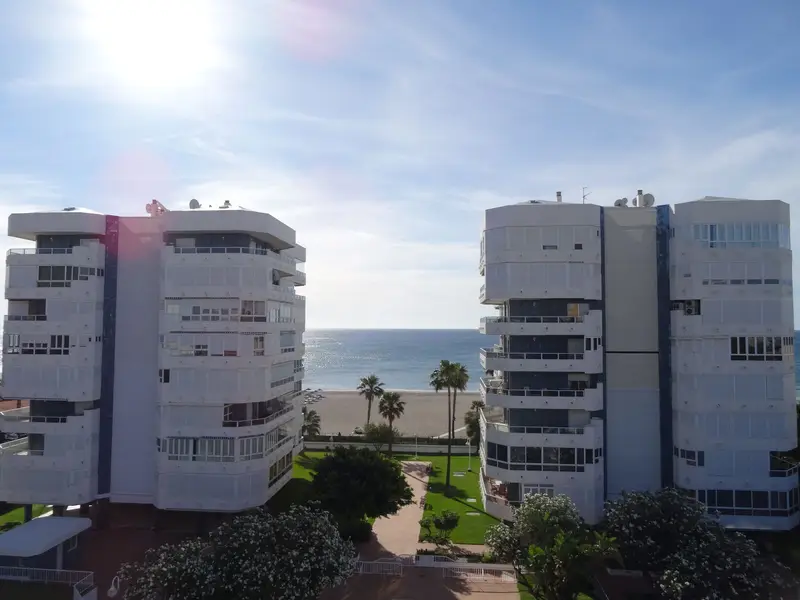 Apartamento en Primera Linea de Playa La Carihuela Torremolinos