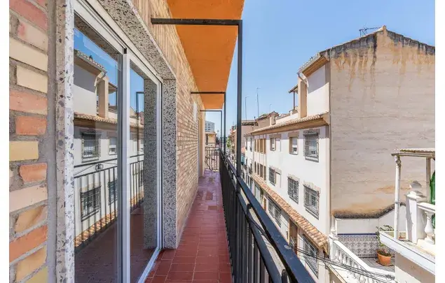 Habitaci	ón 80m	² en Granada estudiantes trabajadores
