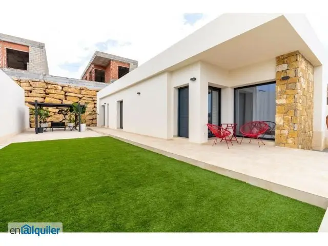 Alquiler casa terraza área de finestrat