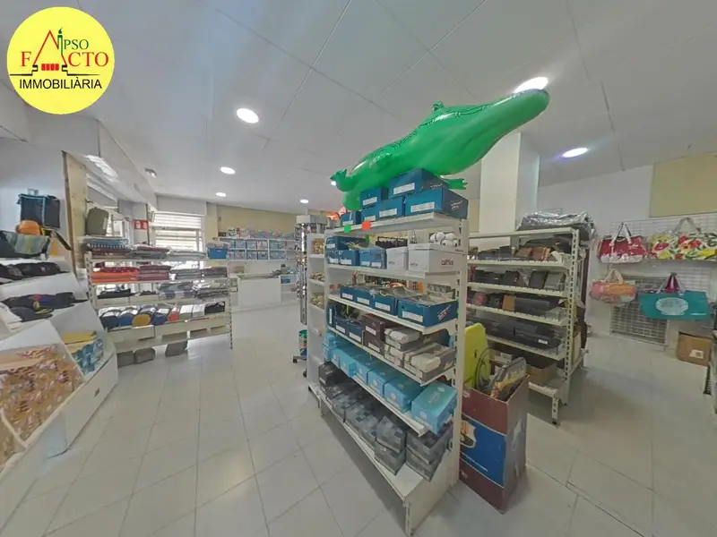 Venta Local Comercial Estartit 1 Habitacion 500m Playa