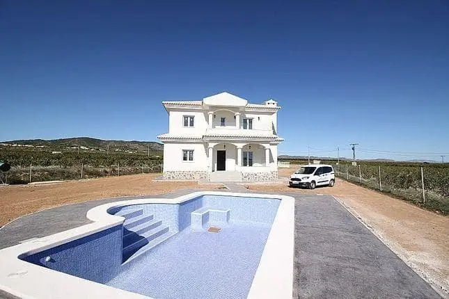 Villas de Lujo en Pinoso Alicante
