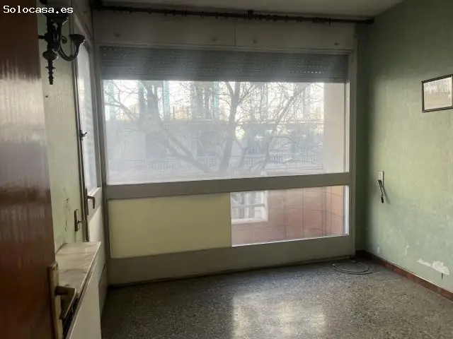 Piso en Venta en Eixample Barcelona 4 Dormitorios 2 Baños