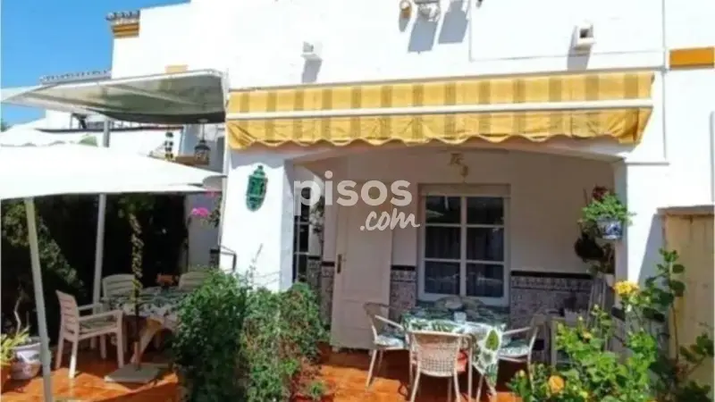 Adosado en Venta Nueva Atalaya Estepona 4 Dorm 2 Baños