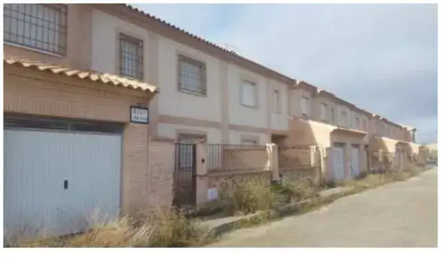 Casa en Venta Noez Toledo Promocion Paralizada