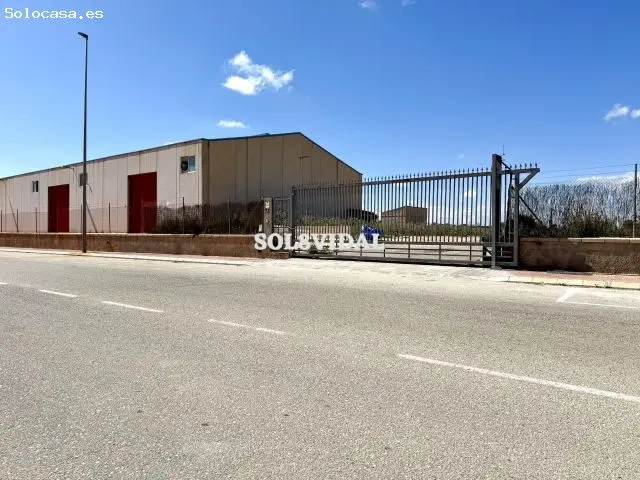 Nave Industrial 1350 m2 Los Montesinos