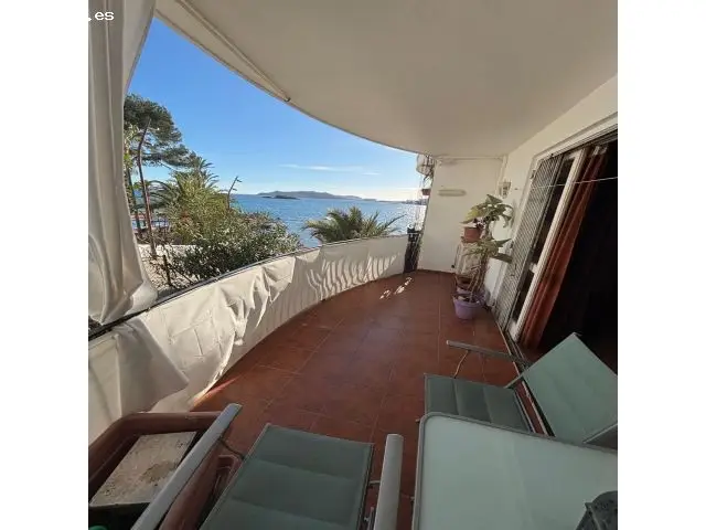 En Venta Apartamento A Pie De Playa